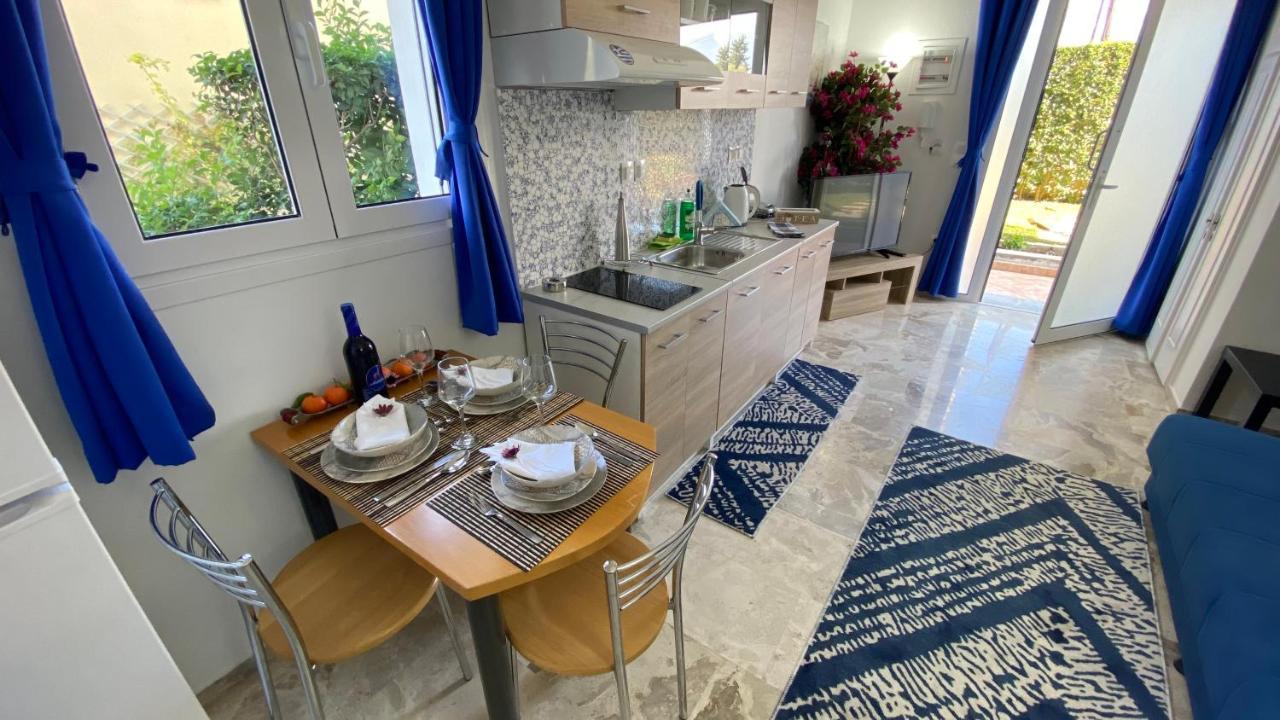 Patras Blue Suite Exterior photo